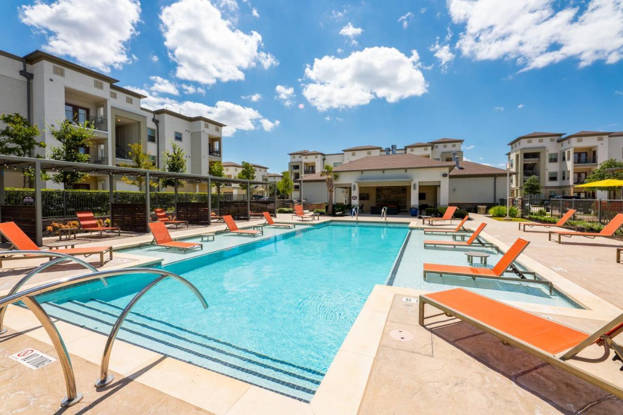 Luxe 3B/2B Getaway - Pool, Gym, Parking, Pet Wash Apartment Leander ภายนอก รูปภาพ