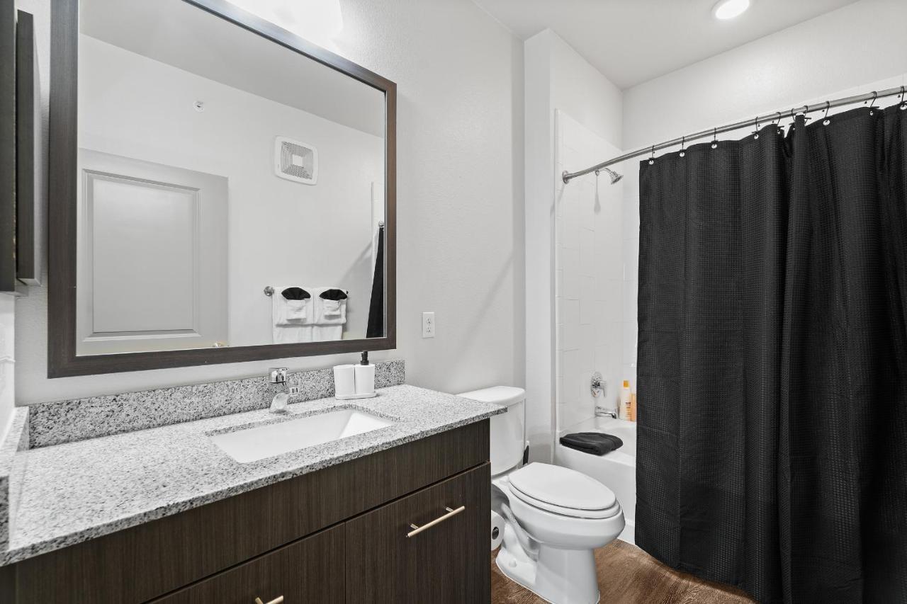 Luxe 3B/2B Getaway - Pool, Gym, Parking, Pet Wash Apartment Leander ภายนอก รูปภาพ