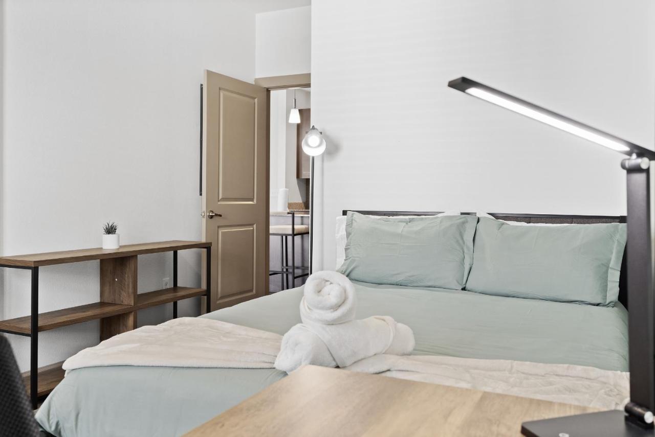 Luxe 3B/2B Getaway - Pool, Gym, Parking, Pet Wash Apartment Leander ภายนอก รูปภาพ